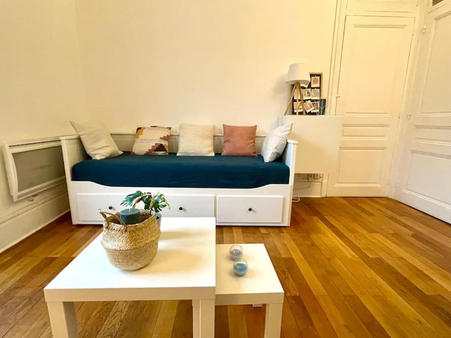 R'apparts T2 Le Chaleureux - Hypercentre - Gare Apartment Grenoble